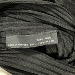 ZARA  W & B Cropped Mockneck Long Sleeve Tee - Black - Medium Photo 10