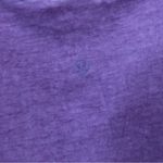 Lululemon cropped top size 4 Photo 2