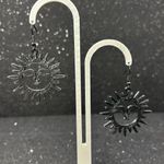 Handmade Black Sun Face Earrings Photo 2