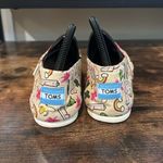 Toms CLASSIC BIRCH MULTI RAINBOW Slip-On Flats Aliens Bananas Cactus Size 8.6 Photo 1