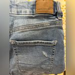 American Eagle  Curvy High Rise Shorts Women’s Size 2 Super Stretch Photo 2