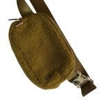Lululemon Everywhere Belt Bag
Fleece Photo 3