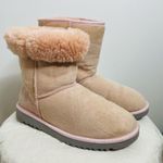 UGG  Australia Classic Short 5825 Leather Lined Winter Boots Light Petal Pink‎ 7 Photo 1