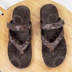 Vionic  Orthaheel Rest Snakeskin Thong Sandals Cocoa Brown Bronze Shimmer 8 Photo 11