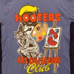 Hooters Art Collectors Club Wings Sports Bar Promo T-Shirt M Photo 1