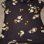 Gap Navy blue floral  T-shirt 
Size Large Photo 0