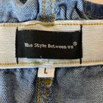 The Style Between Us  Paper Bag Style High Waist Cuffed Jean Shorts Size Large Photo 2