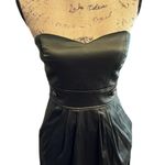 Trixxi  emerald green satiny smooth bodycon strapless dress sweetheart neckline. Photo 1