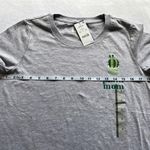 Gray Plant‎ Mom Medium T Photo 2