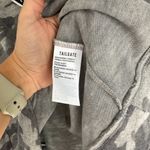 Tailgate Brooklyn Nets Soft Gray Camo Hooded Sweater Size S Photo 3