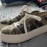 Steve Madden Platforms Photo 1