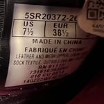 FILA  Athletic Sneakers Women’s Sz 7.5 Gray Pink Lace Up Cool Max Memory Foam Photo 3