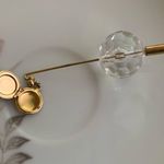 Vintage goldtone & clear lucite faceted ball hat pin with a rose locket Photo 4