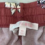 Lottie Moss shorts Photo 3