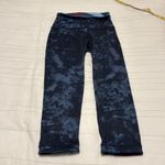 Peloton  Women WITH Expedition High Waist Revesible Capri Legging Size X-Small Photo 8