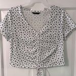 SheIn Blue & White Ditsy Floral V-Neck Drawstring Short Sleeve Crop Top Photo 2
