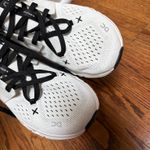 on cloud NWT on running  x sneakers Photo 2