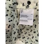 On 34 th White Size M Photo 7