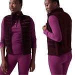 Athleta Small Hanover Hybrid Vest in Spiced Cabernet Size Small Photo 1