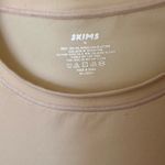 SKIMS VGUC Long sleeve Top Photo 2