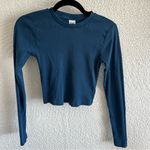 TNA Aritzia Women’s Blue Long Sleeve Ribbed Cropped‎ Shirt Top Size Medium Photo 0