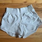 Lululemon  Hotty Hot Shorts 4" Photo 0