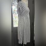 Isabel Maternity Striped V Photo 3