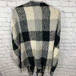 Woolrich Women’s Poncho Shawl Buffalo Plaid Fringe Cream & Black One Size NWT Photo 1
