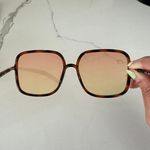 Frame Square  Vintage Style Sunglasses Photo 4