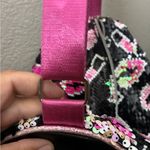 Danz N Motion Lips X Lipstick Sequins Rollbag Black & Pink Photo 6