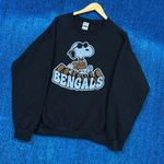 NFL AFC North Cincinnati Bengals and Snoopy Crewneck Sweater Size Medium  Photo 2