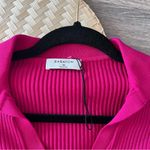 Aritzia NEW‎  Babaton sculpt knit ribbed top polo long sleeve pink Photo 5