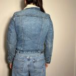 Levi's  Fleece Light Wash Lined Denim Jacket Size Small Photo 6