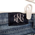 Rock & Republic  Mid Rise Bootcut Jeans Raw Hem Medium Wash Denim Blue Size 29 Photo 5