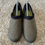 LL Bean Womens Size 8 Green Ultralite Primaloft Slip On Shoes Waterproof Quilted Photo 5