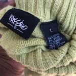 90s Lime green turtleneck sweater with a mock neck and long sleeves Size L Photo 2