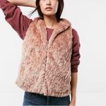 EXPRESS  fur cozy winter vest size M/L Photo 1