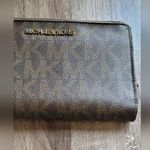 Michael Kors Double Zip Wristlet Photo 1