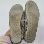 Toms  Shoes Womens 6.5 Tan Crochet Lace Slip On Flats Alpargata Photo 5