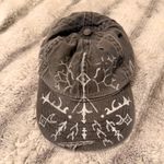 Gray Cap with White Tribal Design Photo 1