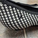 Vivaia Pointed Toe Kitten Heels Womens Shoes Houndstooth Black White EU 38.5 Size 7.5 Photo 9