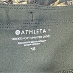 Athleta Trekkie North Printed Shorts Women's 18 Olive Army Green Floral New Photo 2