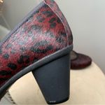 Vionic  Orthaheel Carrer Mabrey Wine Leopard Women’s Pumps Shoe Size 9 Photo 14