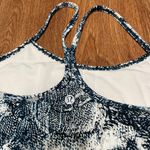 Lululemon Womens Blue White Floral Power Y Bra Tank Top Wildwood Size 4 Small Photo 3