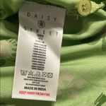 Daisy Street Women’s Green Cropped Shirt Photo 5