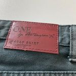 One Teaspoon 4040 Skirt With Low Waist & Raw Hem Size 27 black Denim button fly Photo 3