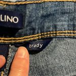 Bandolino  Women’s Indigo Denim Bermuda Shorts Missy Q50 Photo 3