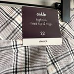 Ava & Viv  Women's Plus Size Cream Plaid High Rise Tapered Pants - Size 22 - NWT Photo 2