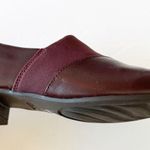 Clarks Collection Leather Slip-On Shoe Juliet Gem Burgundy Leather Women's Sz 9 Photo 1