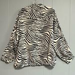 Glam NWT Ivory and Black Zebra Print Lightweight Windbreaker Jacket Size Medium Photo 3